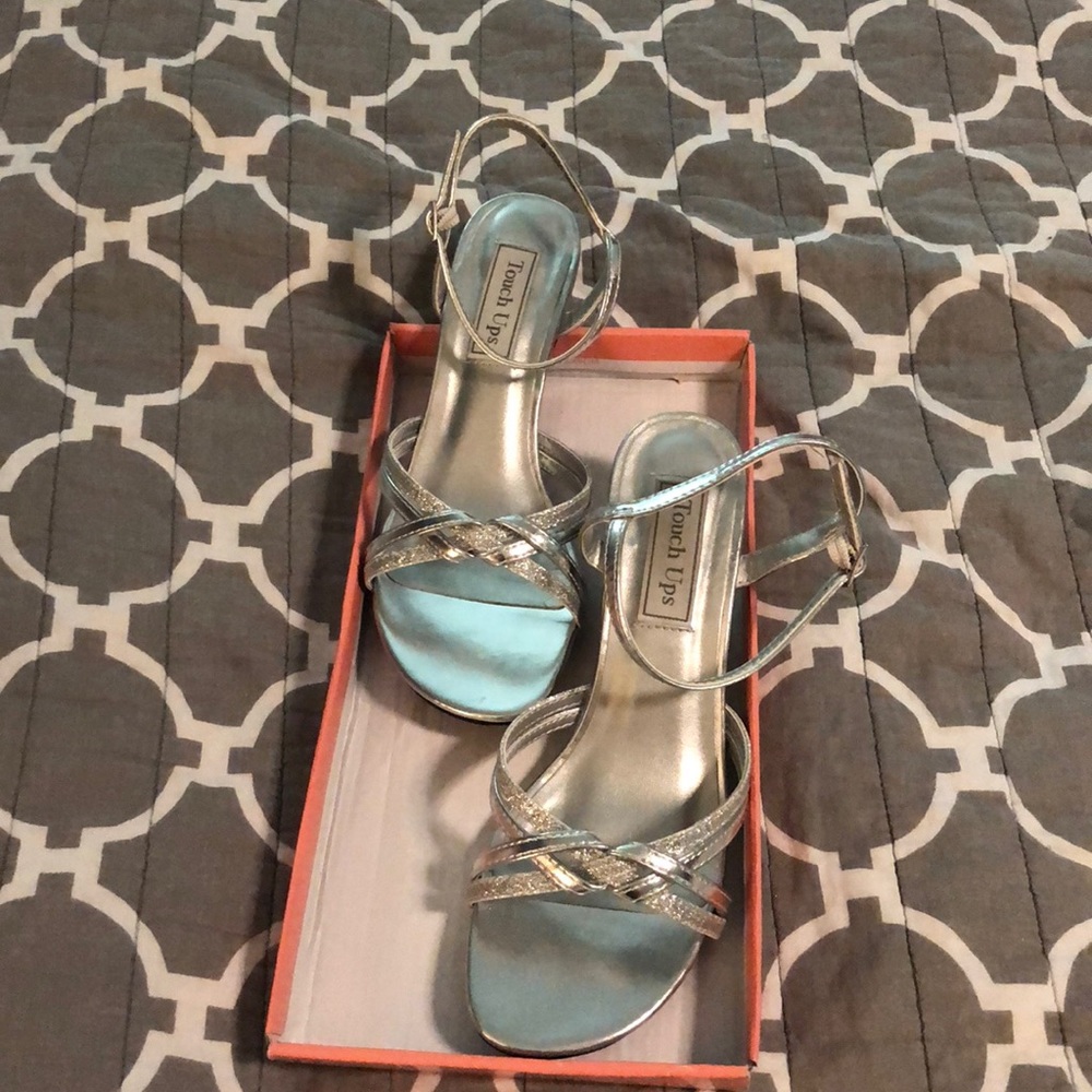 Silver Touch-Ups 1 3/4 heel, size 7W